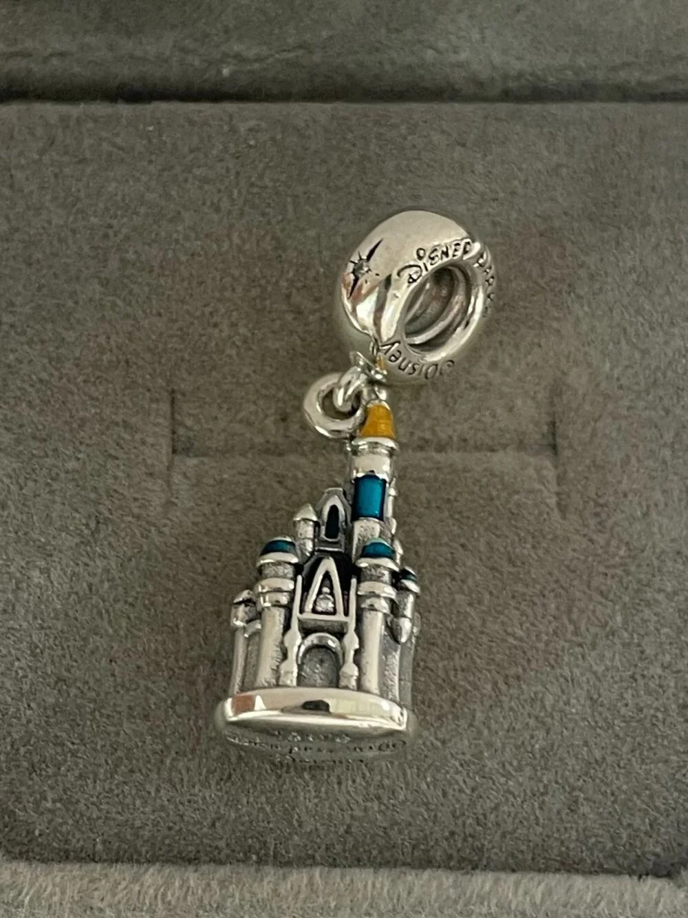 Pandora Disney Parks Tokyo Castle Charm - Picture 1 of 6
